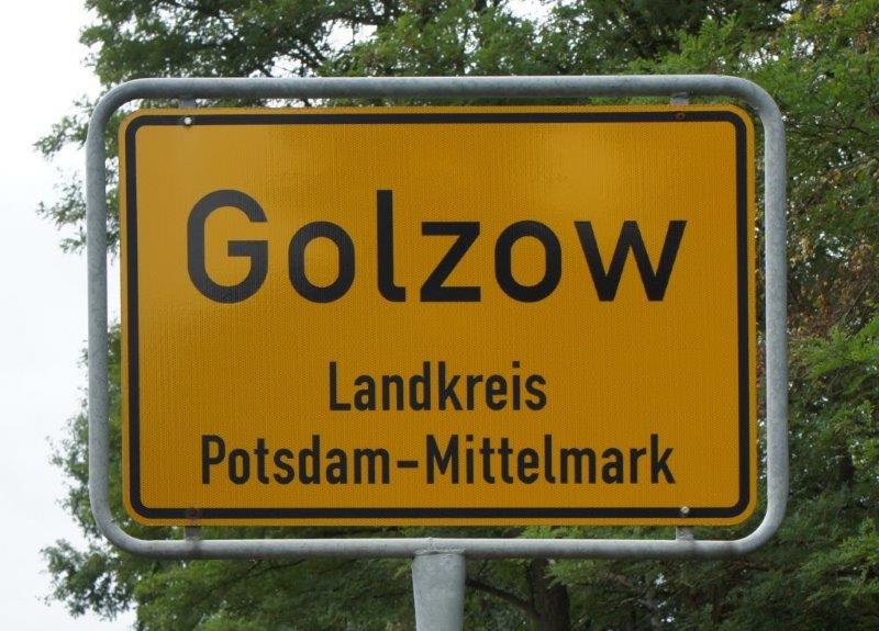 Ortsschild Golzow